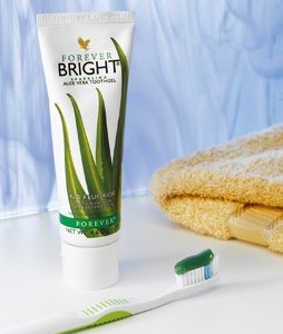 Dentifricio All Aloe Vera E Propoli Antinfiammatorio E Sbiancante